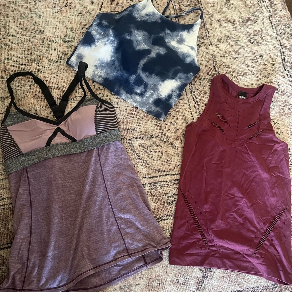 Women’s workout tops